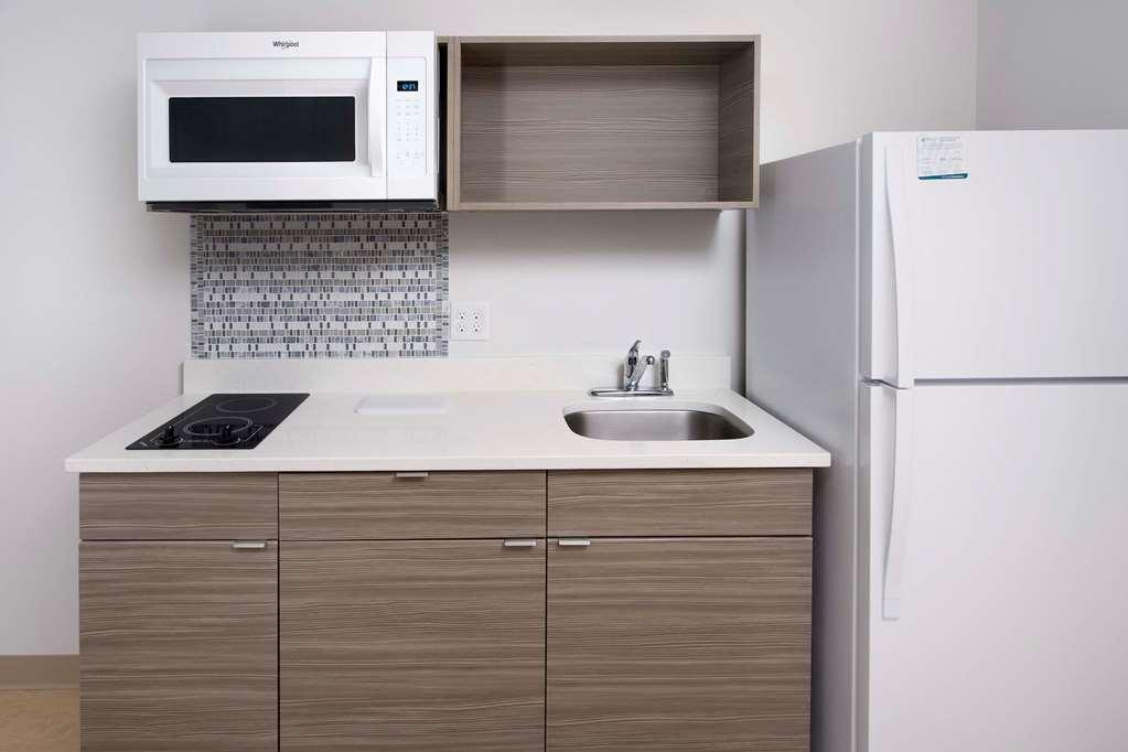 Woodspring Suites Seattle Эверетт Номер фото